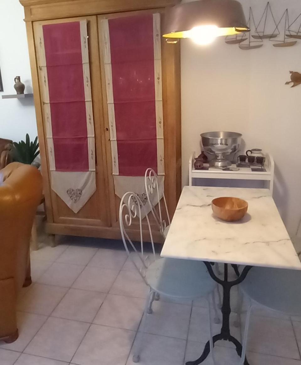 La Petite Maison Saint-Martin-Lez-Tatinghem Extérieur photo